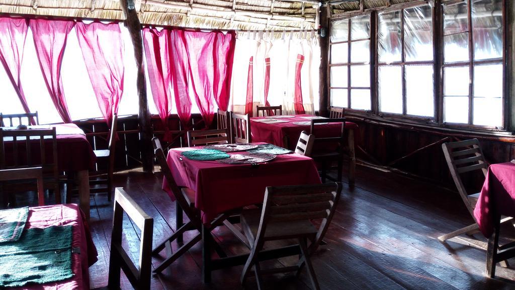 Twisted Palms Lodge & Restaurant Bwejuu Kültér fotó