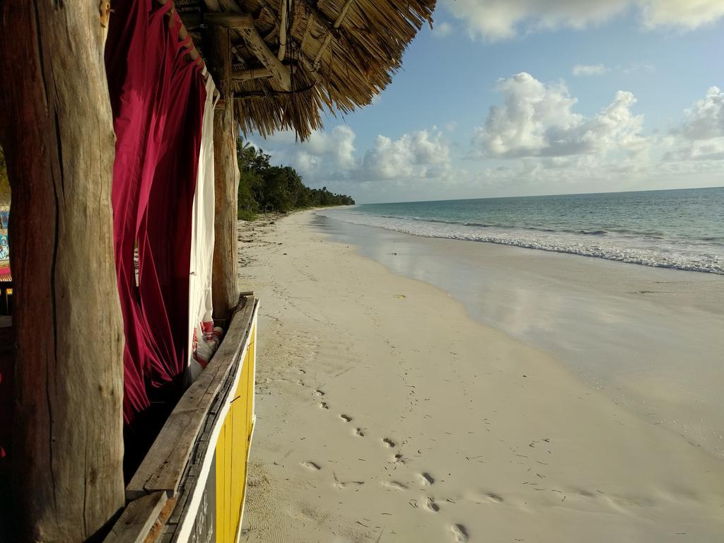 Twisted Palms Lodge & Restaurant Bwejuu Kültér fotó