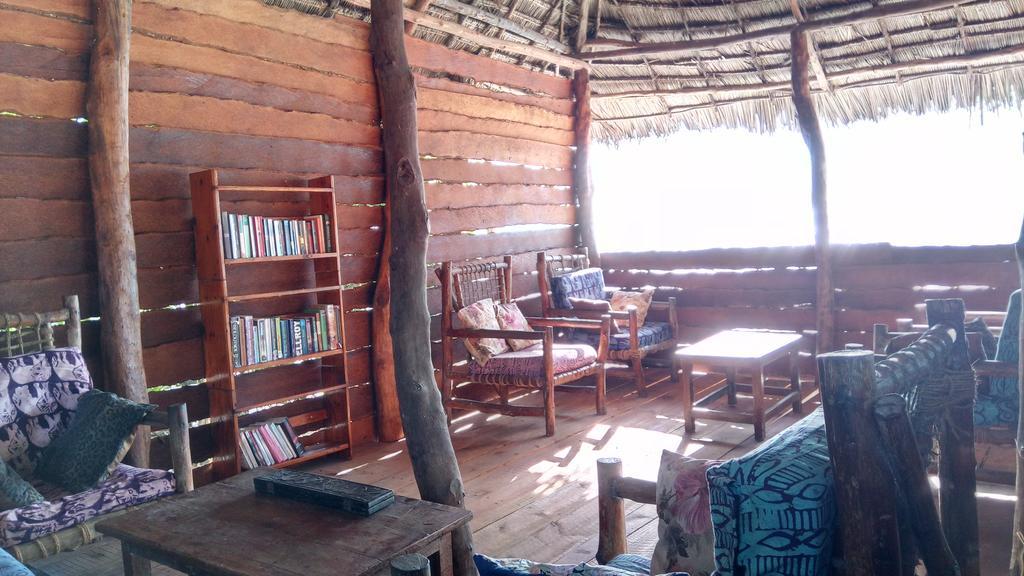 Twisted Palms Lodge & Restaurant Bwejuu Kültér fotó