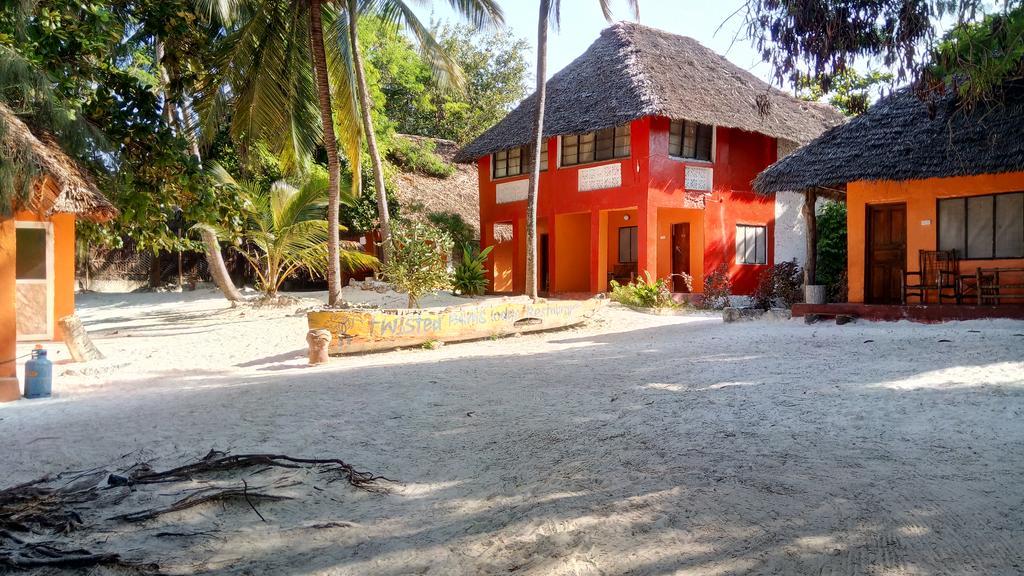 Twisted Palms Lodge & Restaurant Bwejuu Kültér fotó