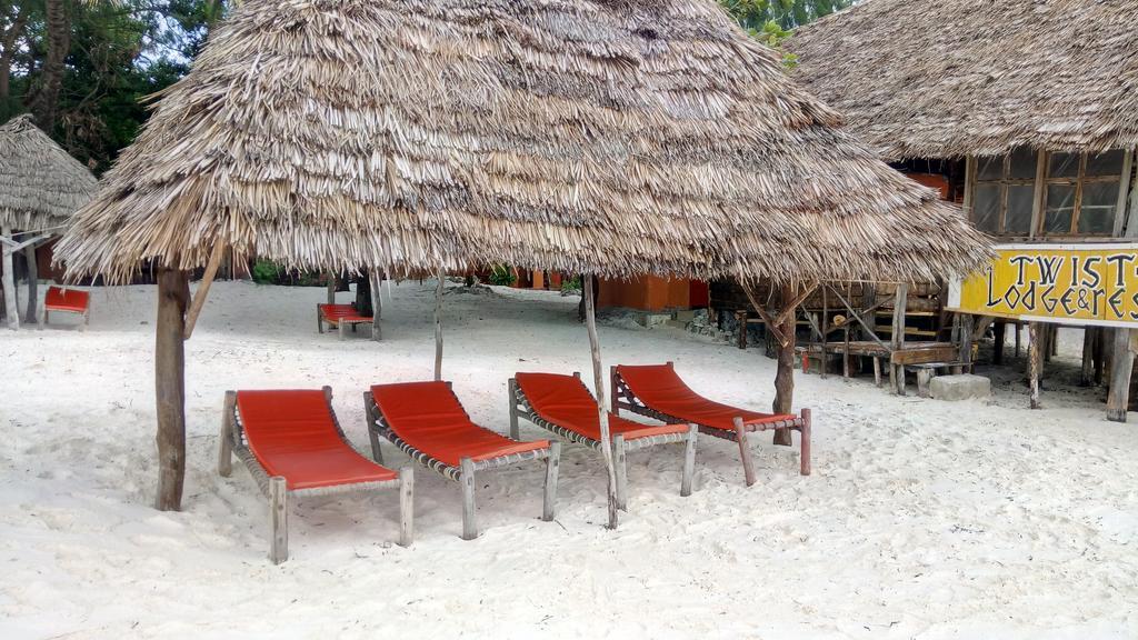 Twisted Palms Lodge & Restaurant Bwejuu Kültér fotó